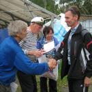 52. Поздравления от помощника главного судьи победителю второй группы. Так держать сын..jpg